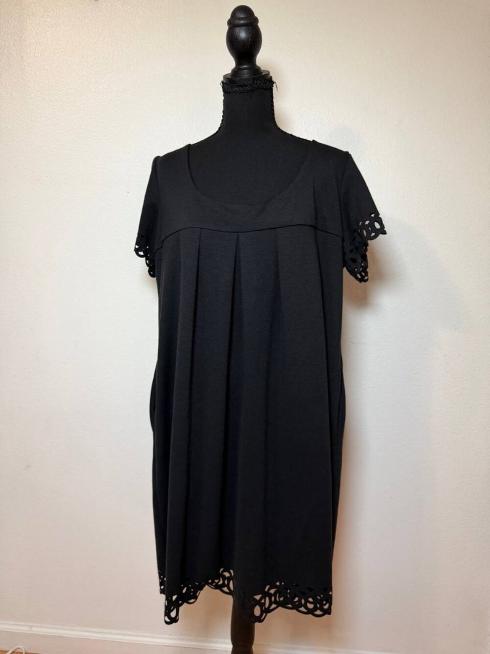 Russell Keng Little Black Dress Laser Cut Scallop Hem Pleated Shift Size XL